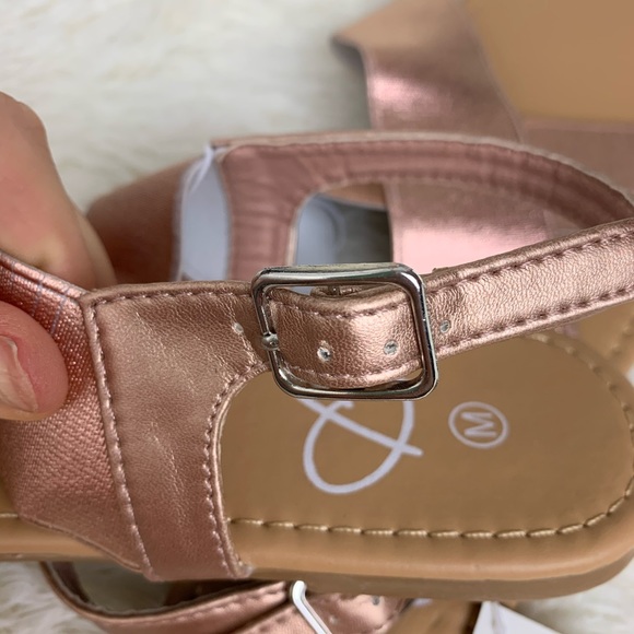 New Bobbie Brooks Sandals Vacation NWT Summer 7 - Picture 4 of 8